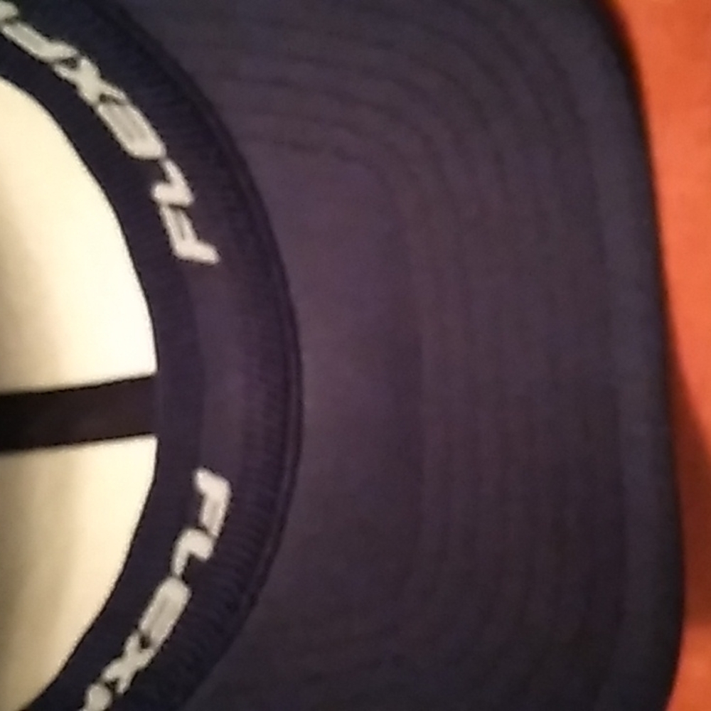 Hat - Picture 10 of 14